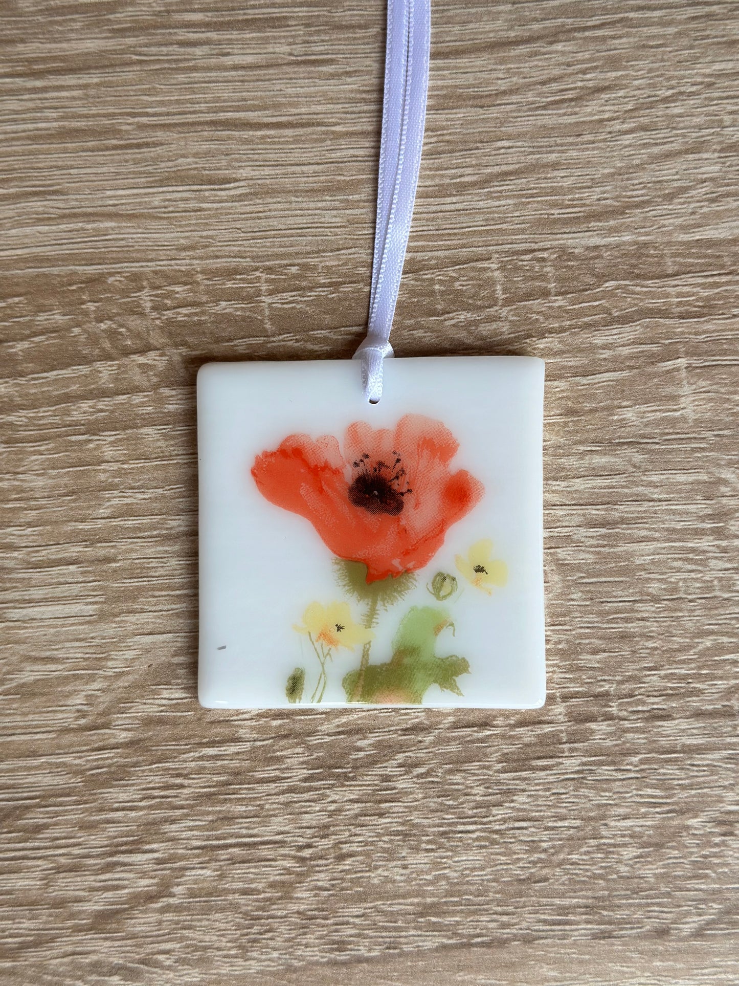 Card with a Single Poppy Hanging Decoration Gift