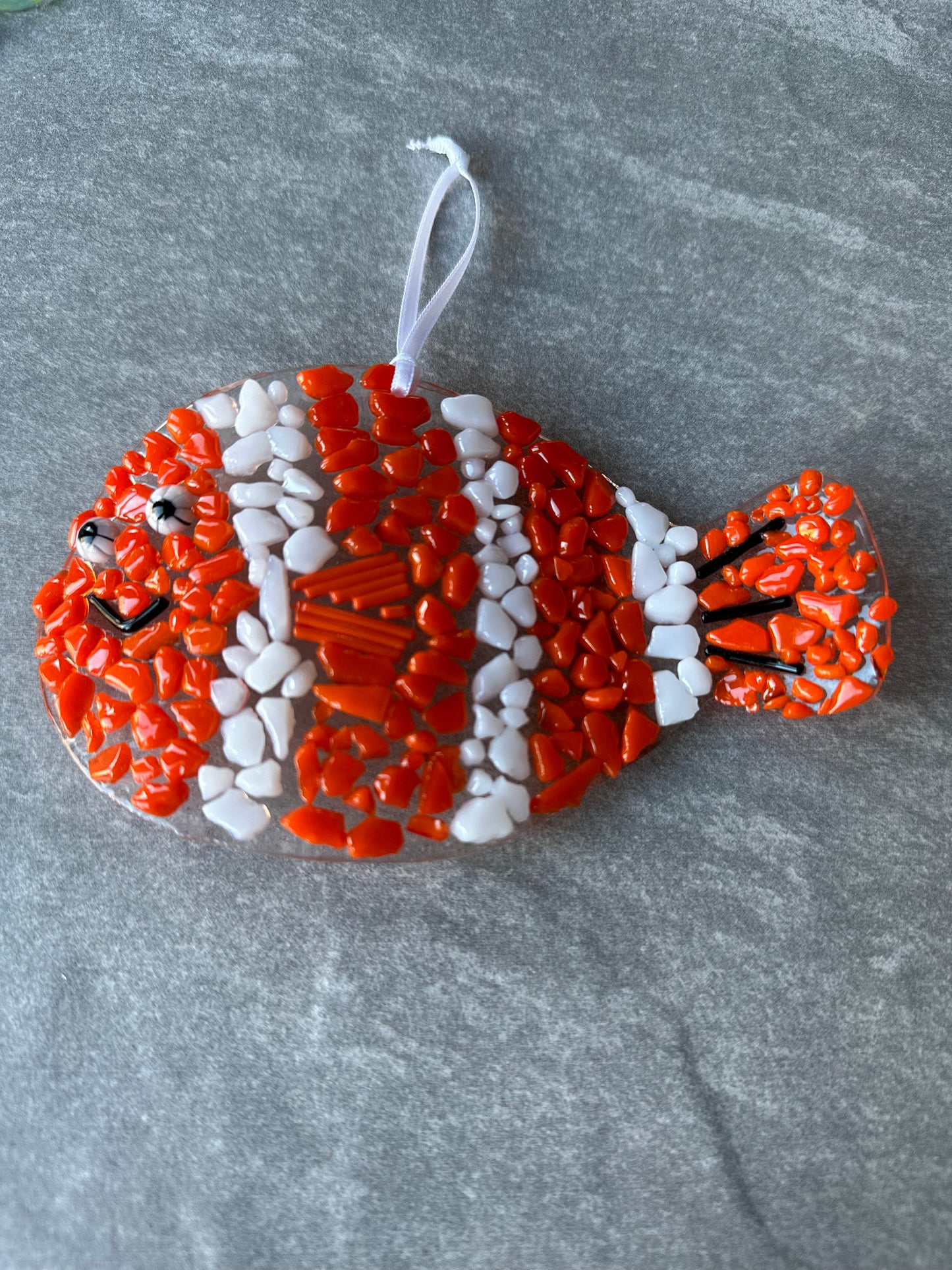 Fused Glass Wavy Clown Fish Takeaway Kit